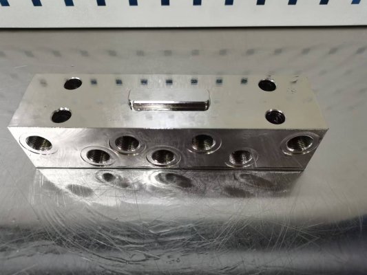 非標(biāo)定制異性閥塊