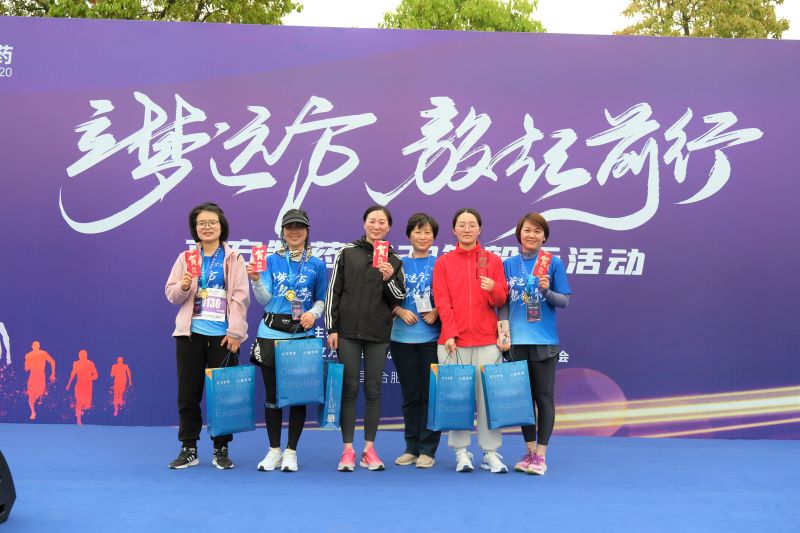 1682246162293879.jpg 920977dbc09a4b49b6bf8d6e1b2b91b.jpg